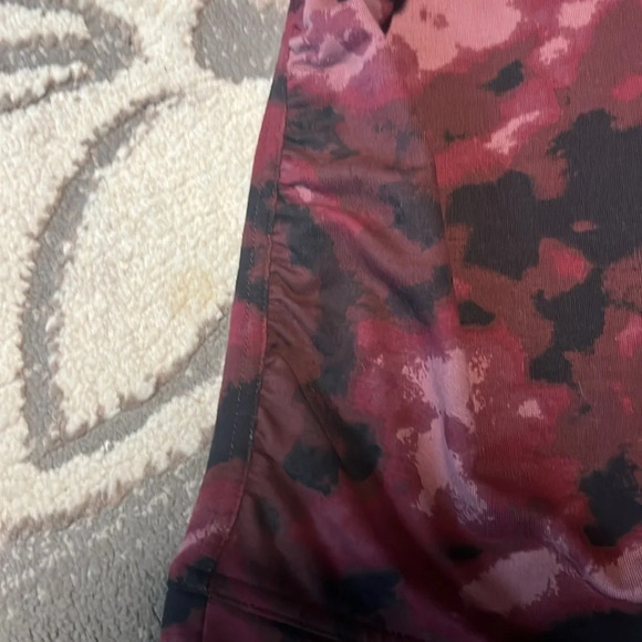 Isabel maternity sweatshirt. New. Never worn size XL - Picture 2 of 4